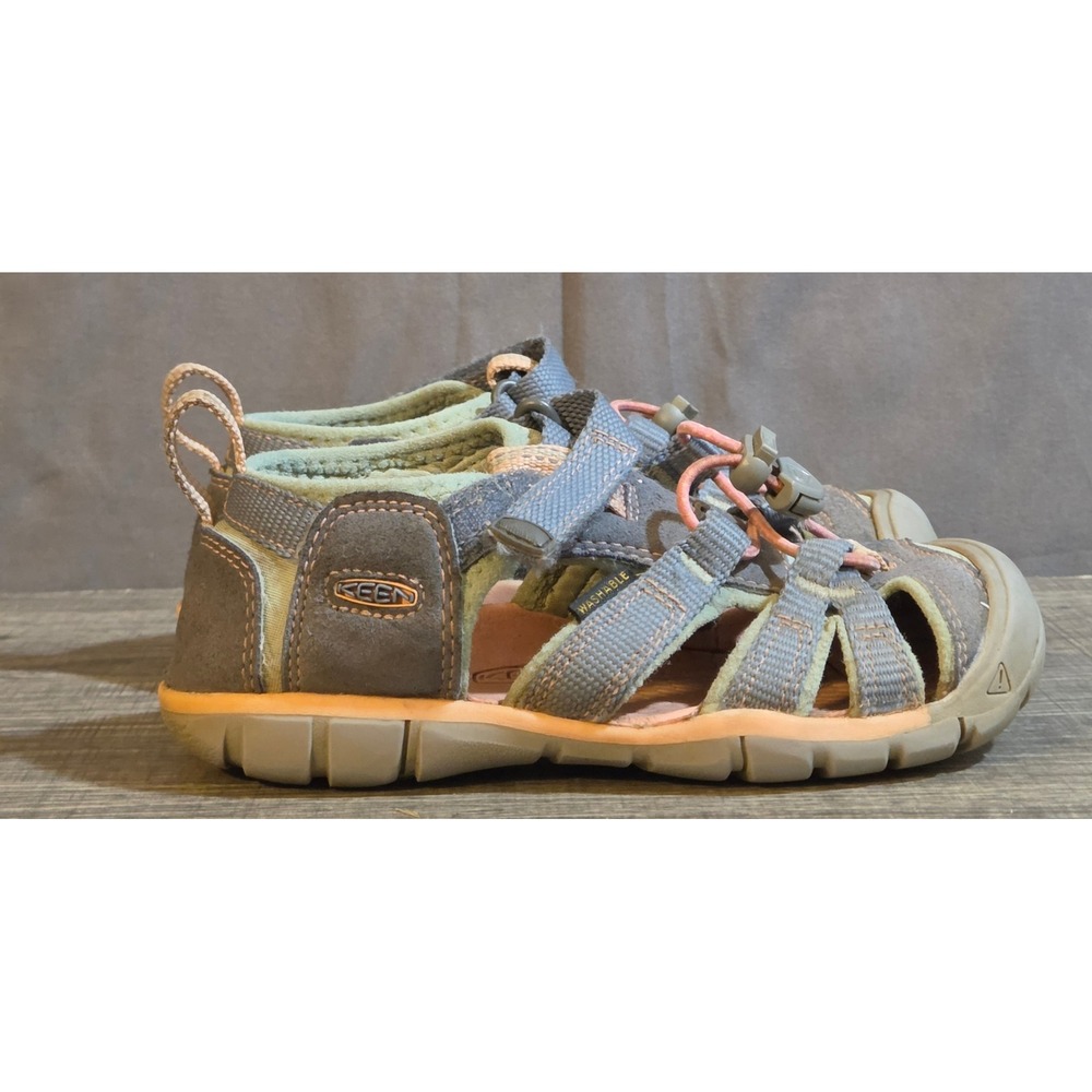 Keen Seacamp II CNX Water Shoes Youth Size 11 Blue Gray Pink